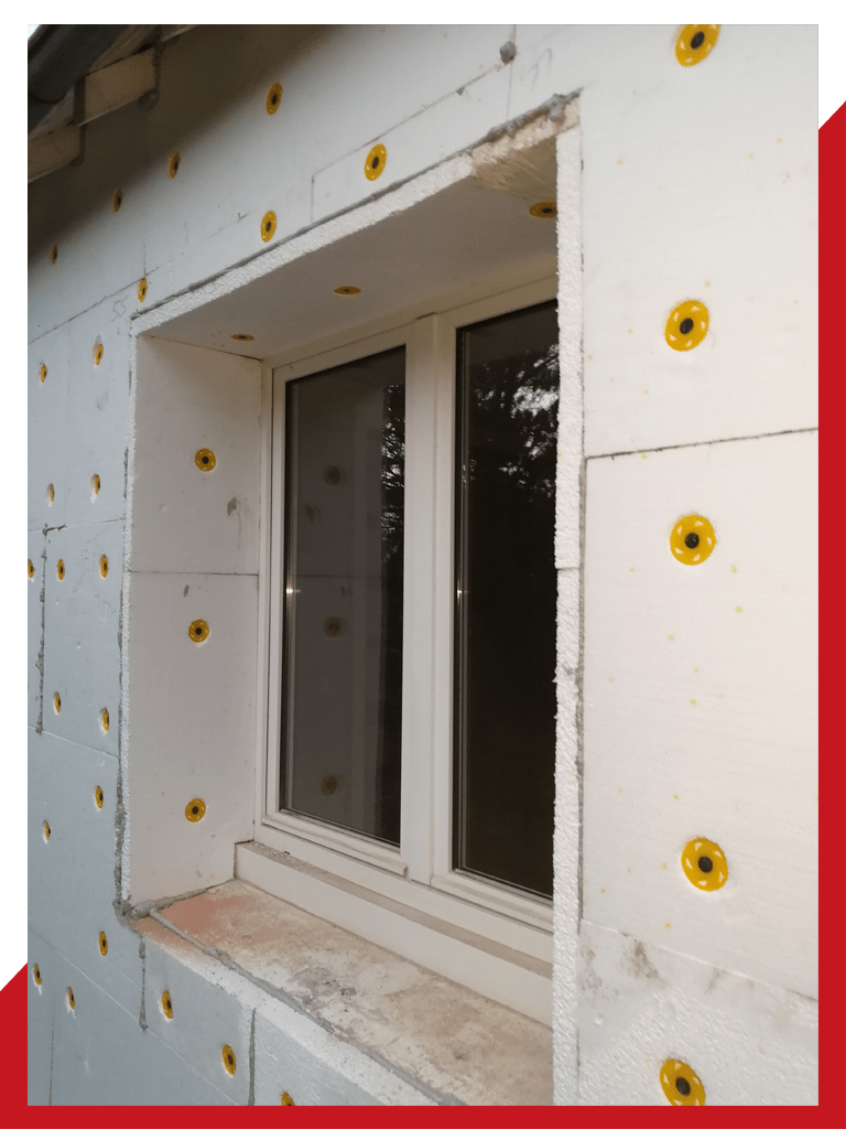 Chantier d'isolation thermique par l'extérieur réalisé par Entreprise Saint-Pierre